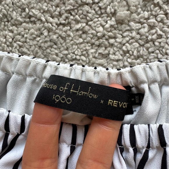 House of Harlow Bree crop top Black and White ruffle stripped off shoulder small - Picture 3 of 11